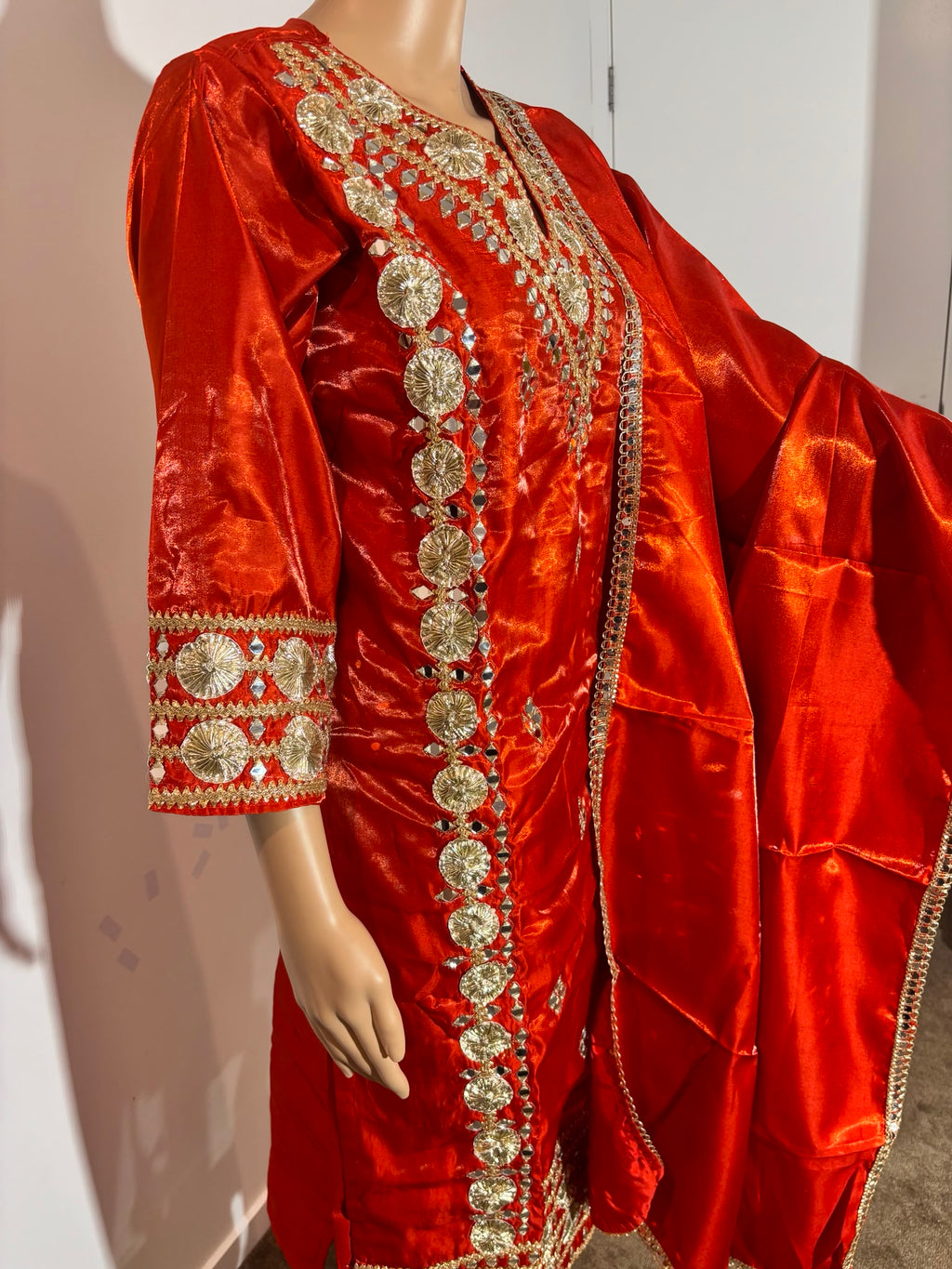 Luxury Silk Blend Salwar Suit Set with Heavy Mirror &Traditional Gotta Work