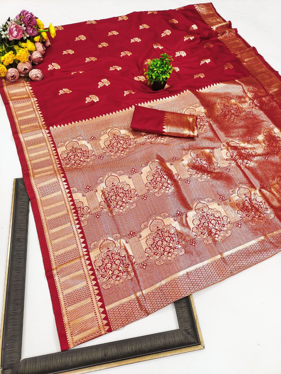 Banarasi Silk Saree with Zari Weaving Work